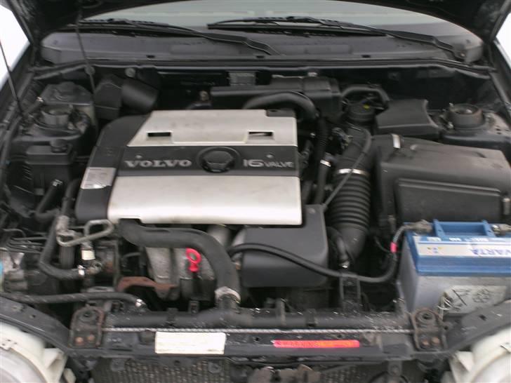 Volvo V40 = SOLGT billede 9