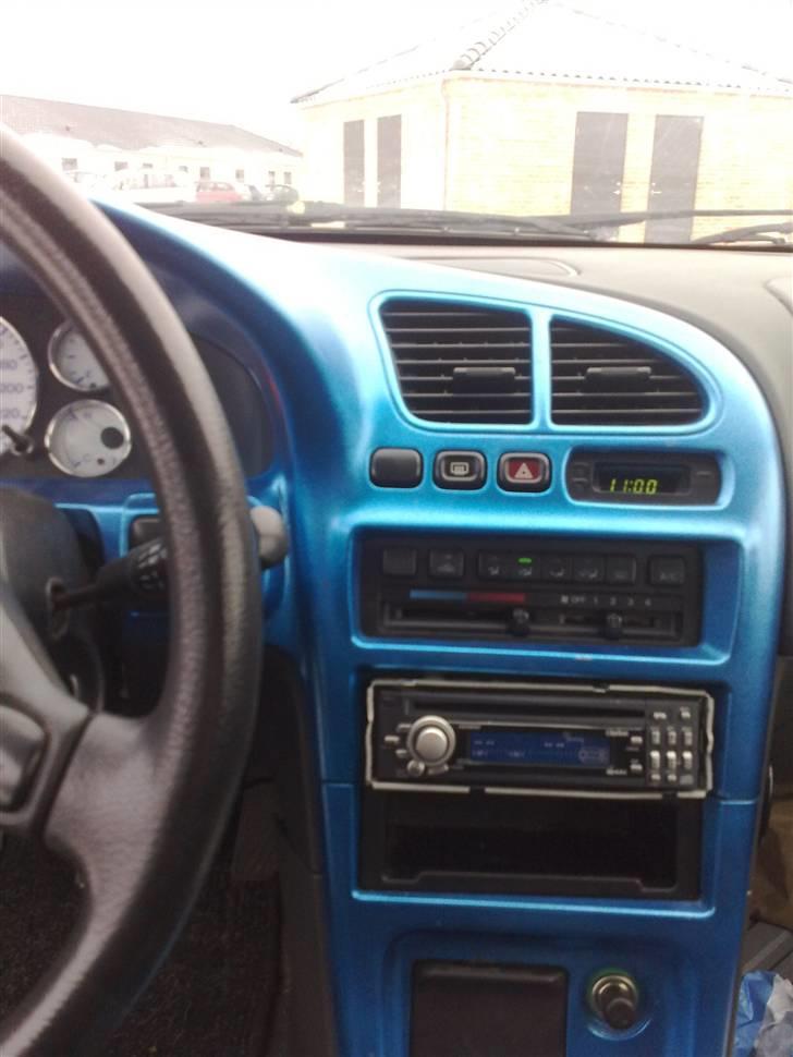 Mazda 323F BA solgt billede 9