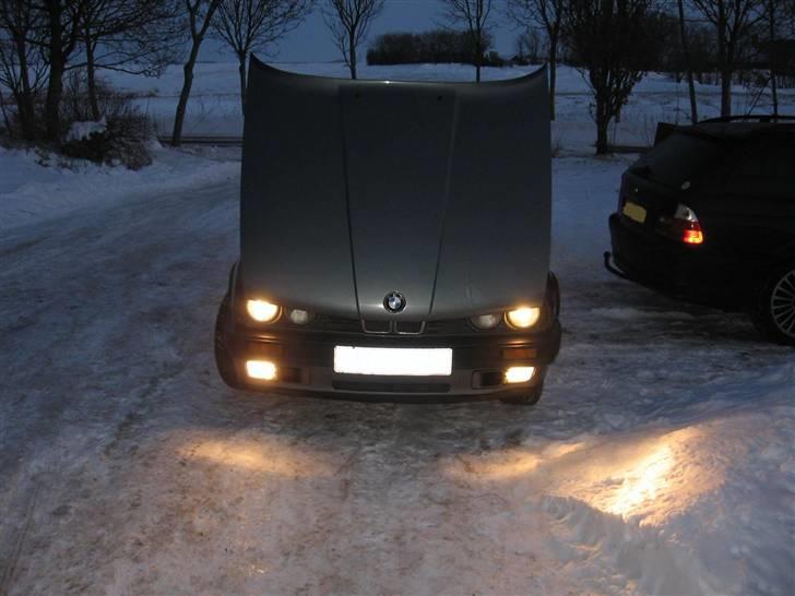 BMW e30 - Undskyld bilen ikke er vasket. billede 8