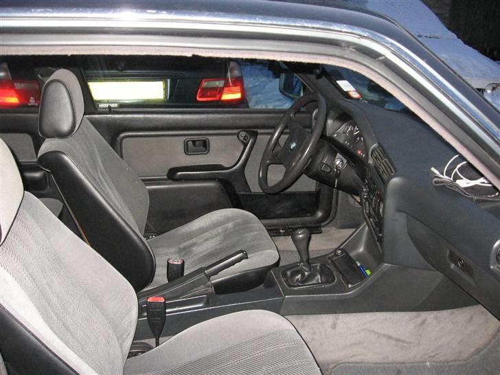 BMW e30 - Undskyld bilen ikke er vasket. billede 10