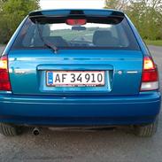 Mazda 323 pba totalskadet