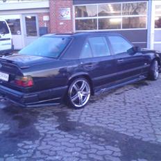 Mercedes Benz 300D w124 SOLGT