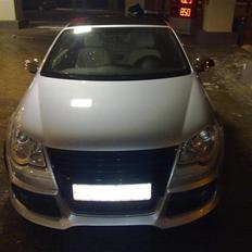 VW eos   {Silver Surfer}