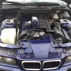 BMW 320i Touring SOLGT