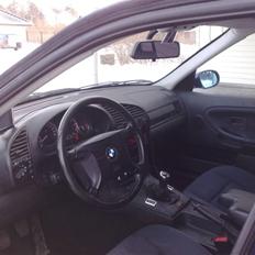 BMW 320i Touring SOLGT