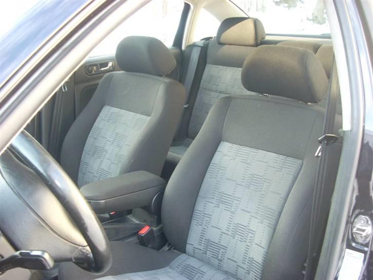 VW       Passat 1.8T [SOLGT] billede 14