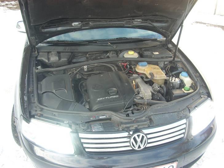 VW       Passat 1.8T [SOLGT] billede 15