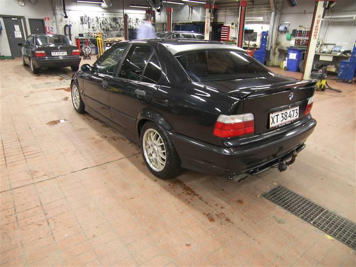 BMW 325i billede 4