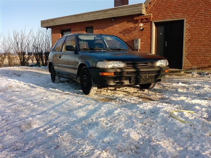 Toyota Corolla 1.3 xli billede 1