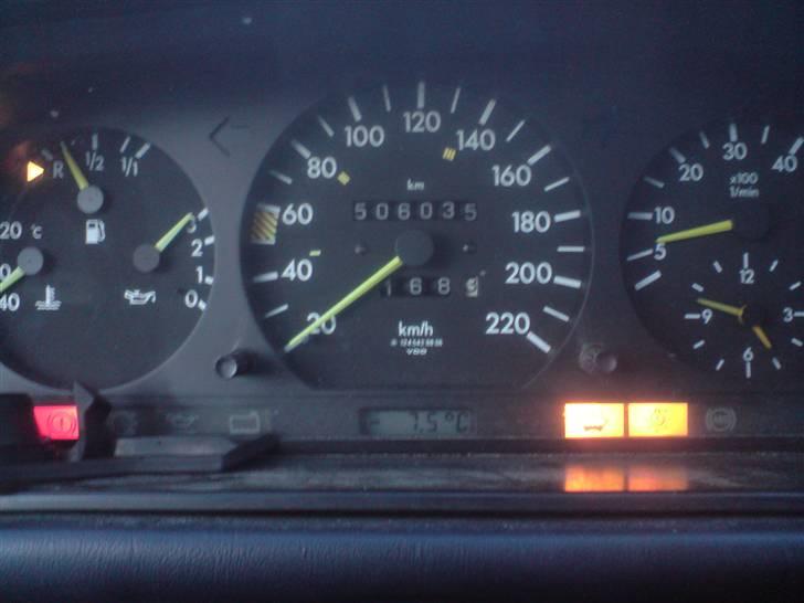 Mercedes Benz 300D w124 SOLGT billede 8