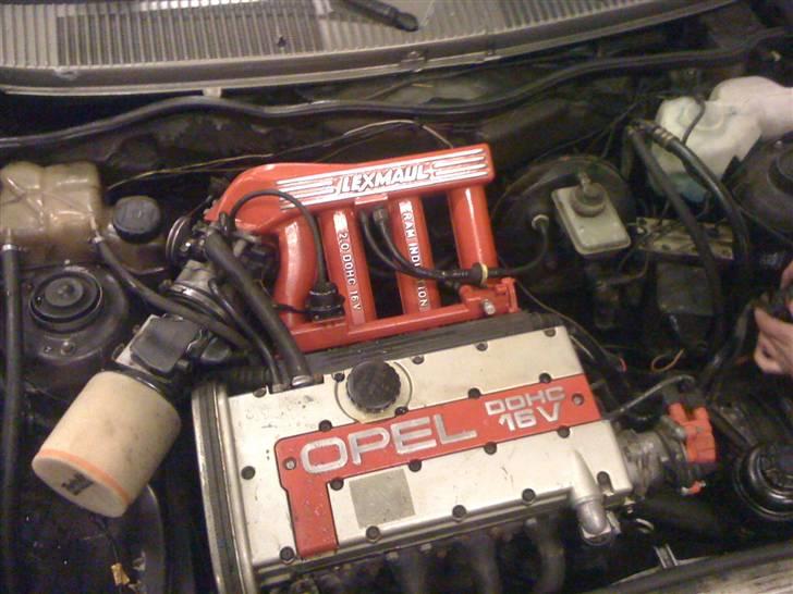 Opel kadett E V6 2.5 24v billede 2