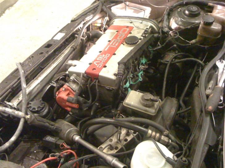 Opel kadett E V6 2.5 24v billede 3