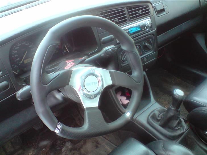 VW Golf 3    2,0 GTI SOLGT billede 10