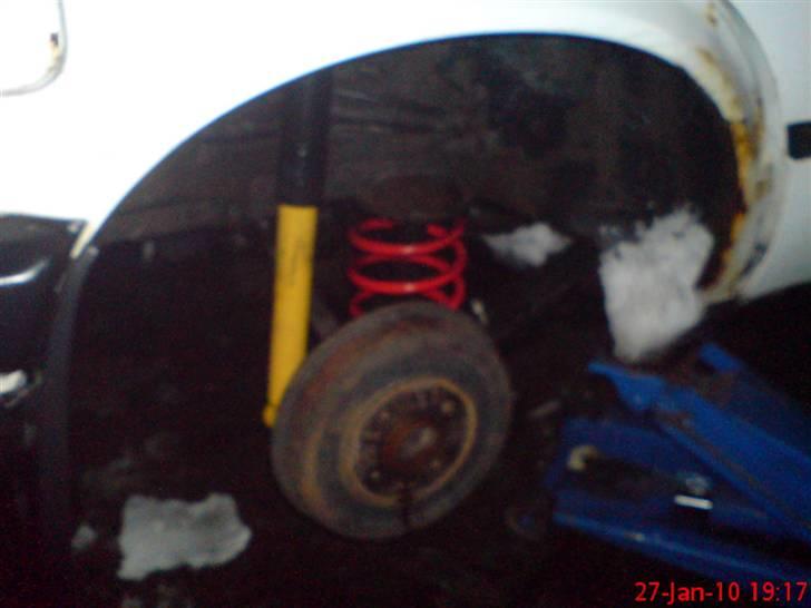 BMW M320i 87(Vinter vogn) VÆK - Go´ undervogn :P billede 17