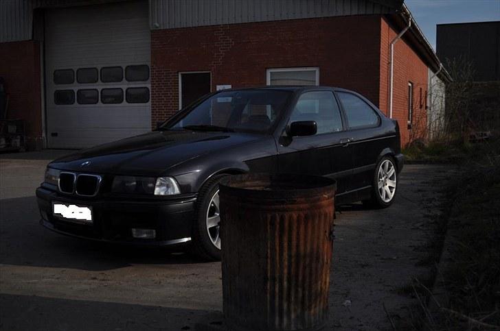 BMW 323TI Compact M billede 7