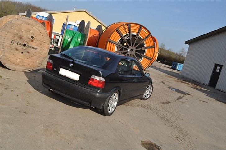 BMW 323TI Compact M billede 14