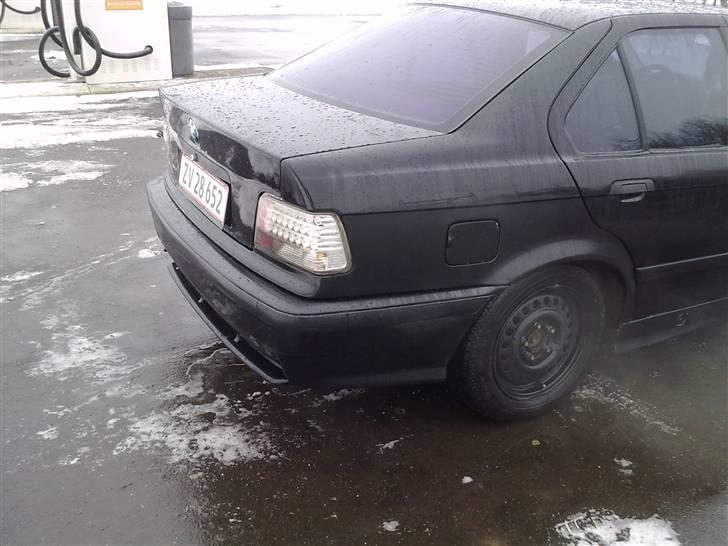 BMW E36  325   ----SOLGT----- billede 5