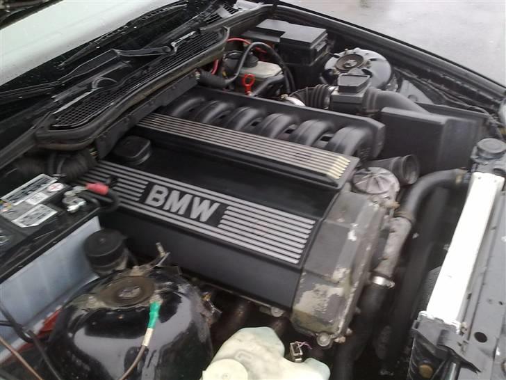 BMW E36  325   ----SOLGT----- billede 9