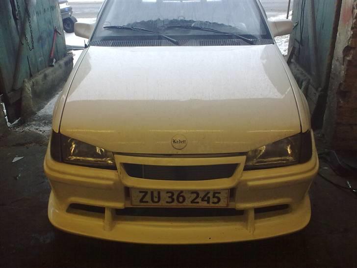 Opel kadett E byttet billede 2