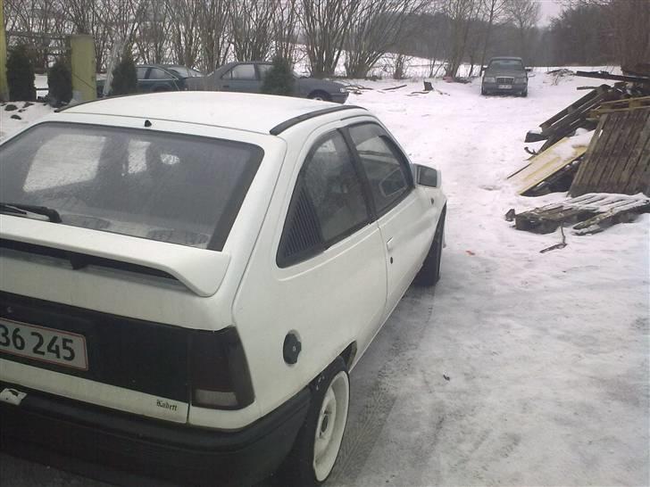 Opel kadett E byttet billede 4
