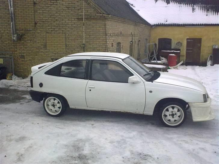 Opel kadett E byttet billede 7