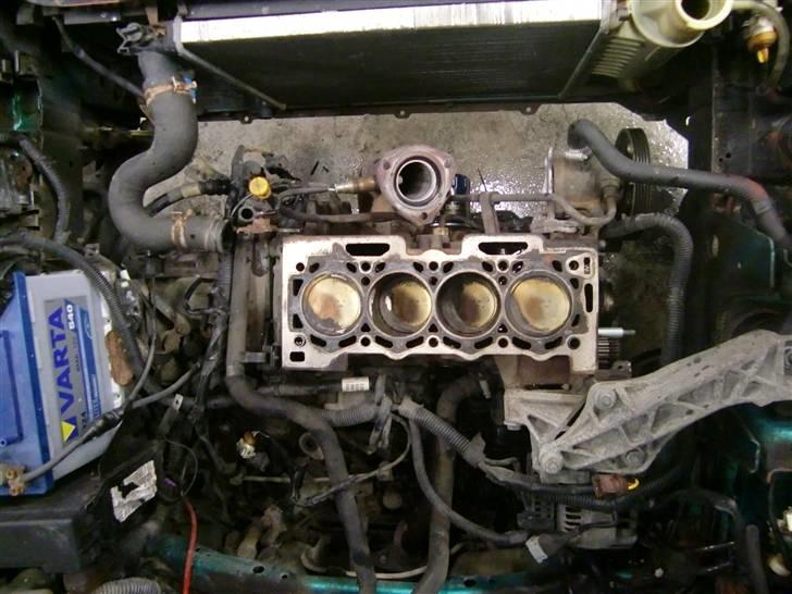 Peugeot 306 [ SOLGT ] - topstykket afmonteret billede 12