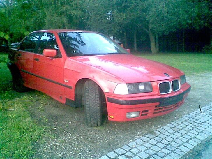 BMW 318i - Sådan så den ud da jeg købte den. billede 16