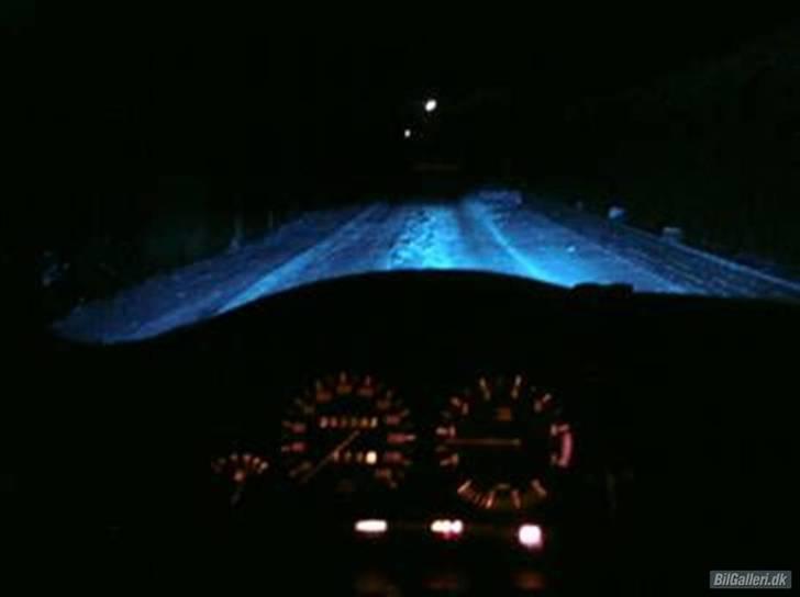 BMW 520I 12V solgt til skrot. - Xenon 10.000k om natten..  billede 11