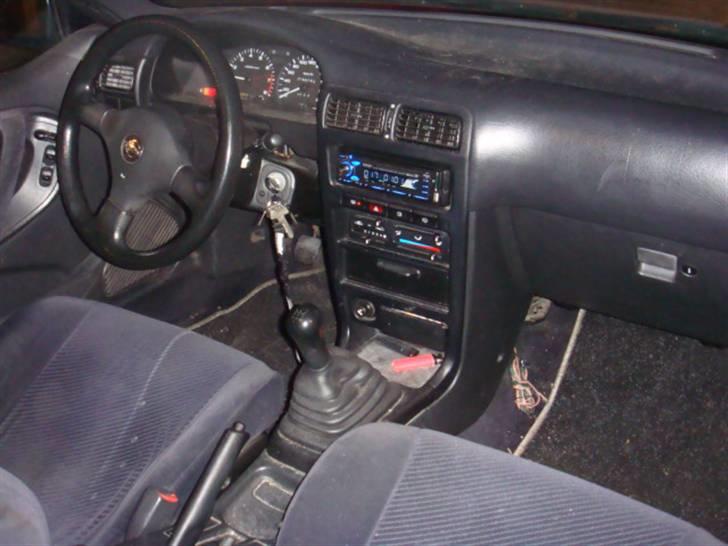 Nissan 100NX >SOLGT< billede 4