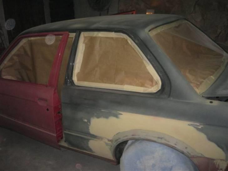 BMW E30 318IS / Solgt :'/ - Ved maleren :) billede 6