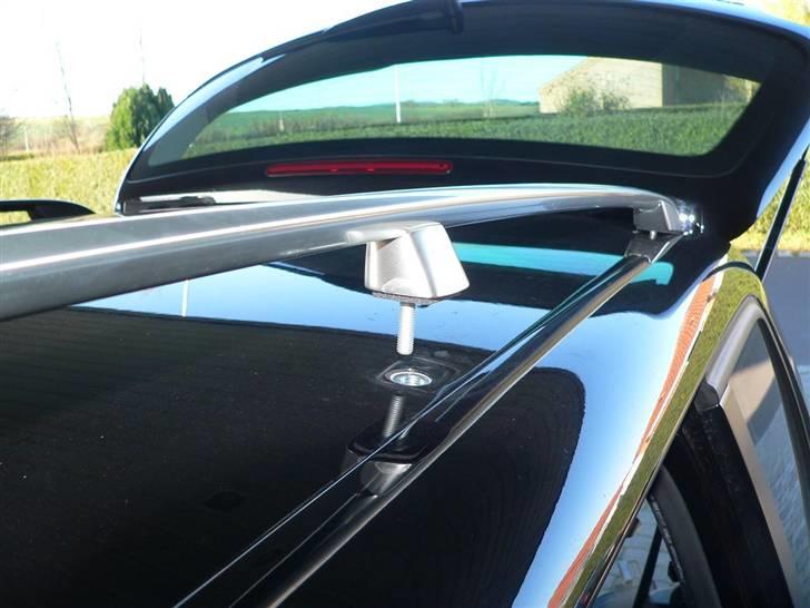 VW Touran trendline - Montage af cromrails billede 8