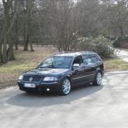 VW Passat 2,8 4M Solgt