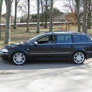 VW Passat 2,8 4M Solgt