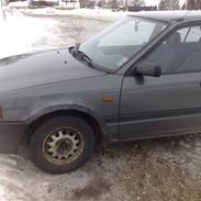 Mazda 323 BG sedan