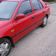 Nissan Sunny 