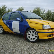 Renault clio w rally 