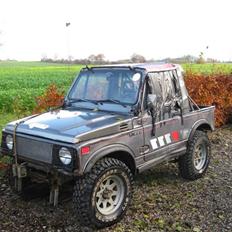 Suzuki sj413