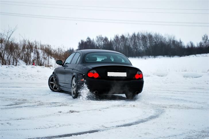 Jaguar S-Type R billede 12