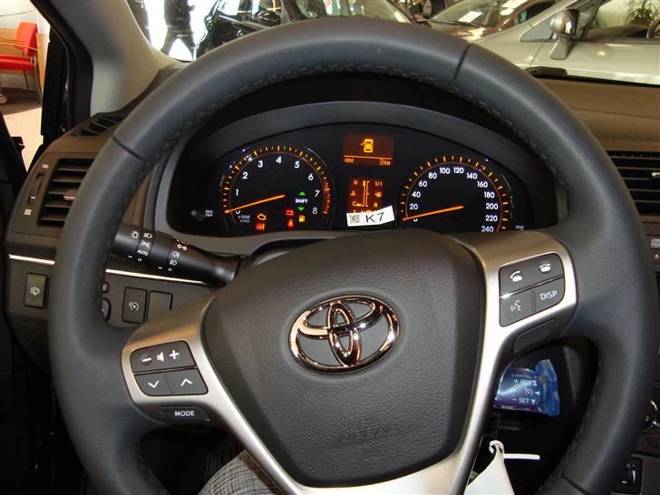 Toyota avensis - solgt billede 3