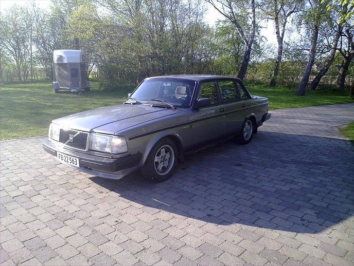 Volvo 240 Turbo Tic - Da jeg fik den vinteren 2010 billede 1
