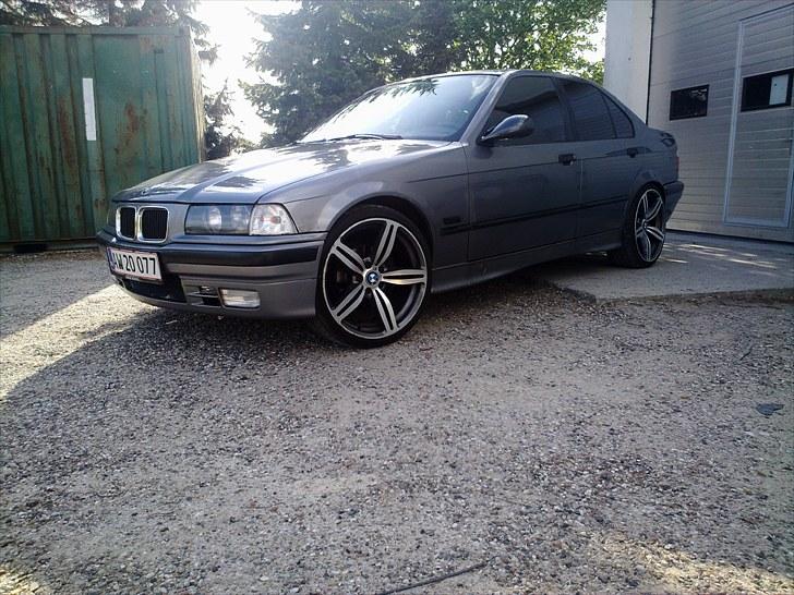 BMW e36 320 i solgt billede 1