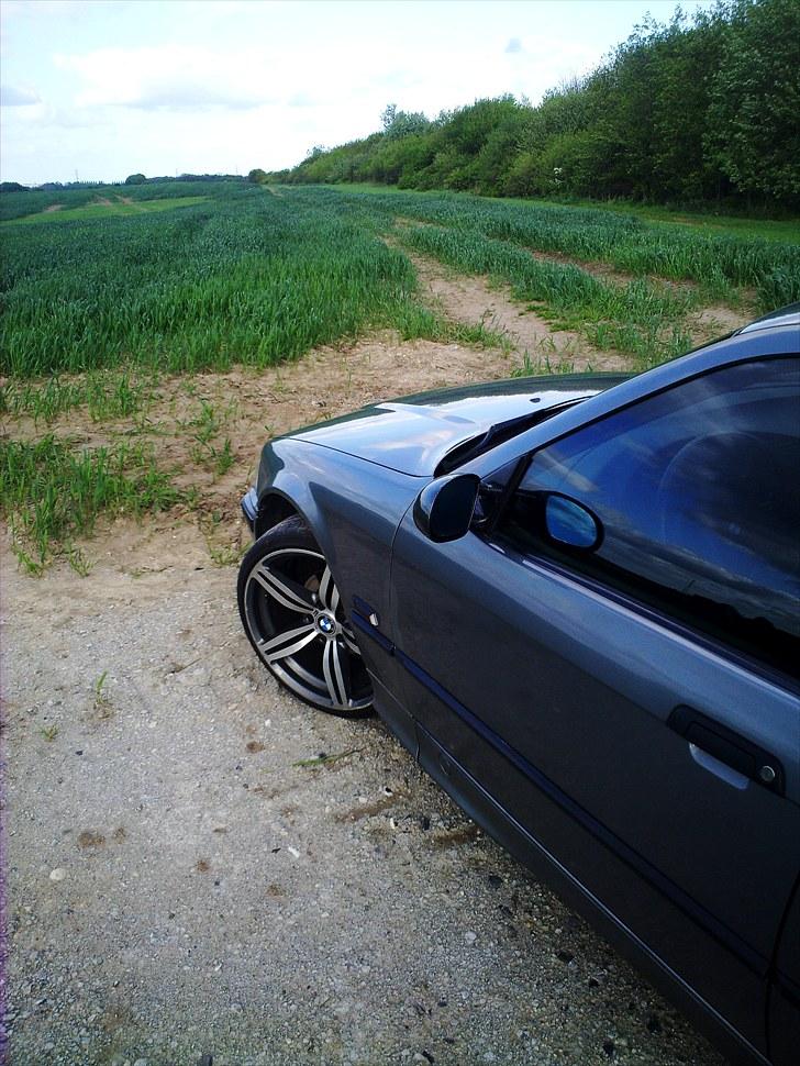 BMW e36 320 i solgt billede 2