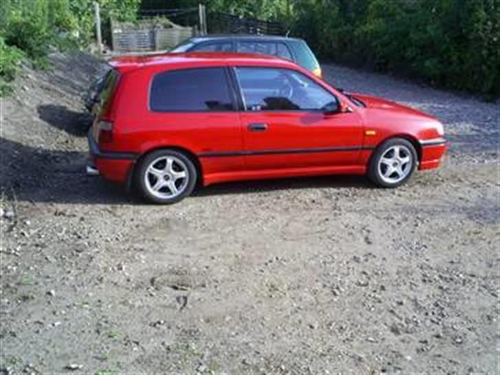 Nissan Sunny SR - Billede lånt af tidligere ejer billede 14