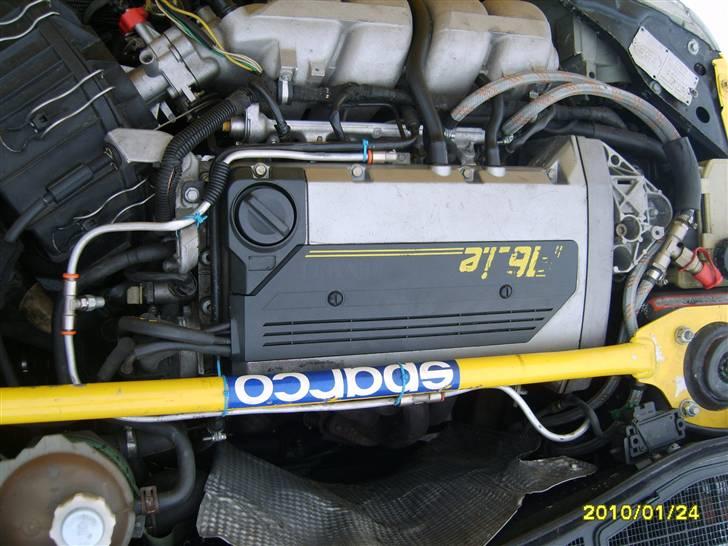 Renault clio w rally  - 180 Cupisol heste, føles af meget mere billede 12