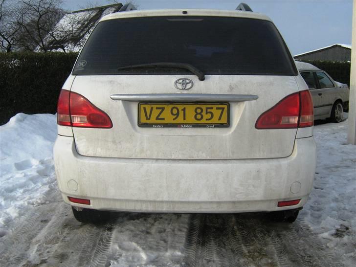 Toyota Avensis Verso Sportsvan billede 3