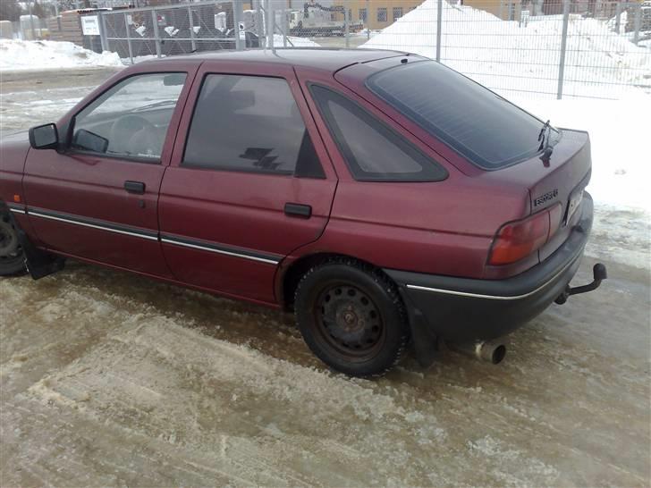 Ford Escort 1.4  5Dørs billede 1