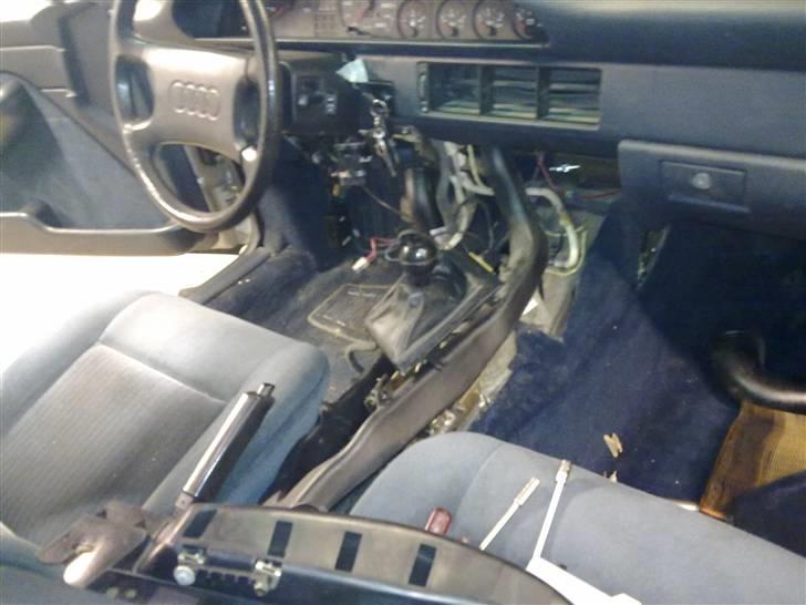 Audi 100 2,2 Turbo - SOLGT! billede 18