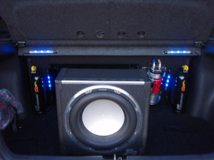 Toyota corolla GSI (totalskadet) billede 14