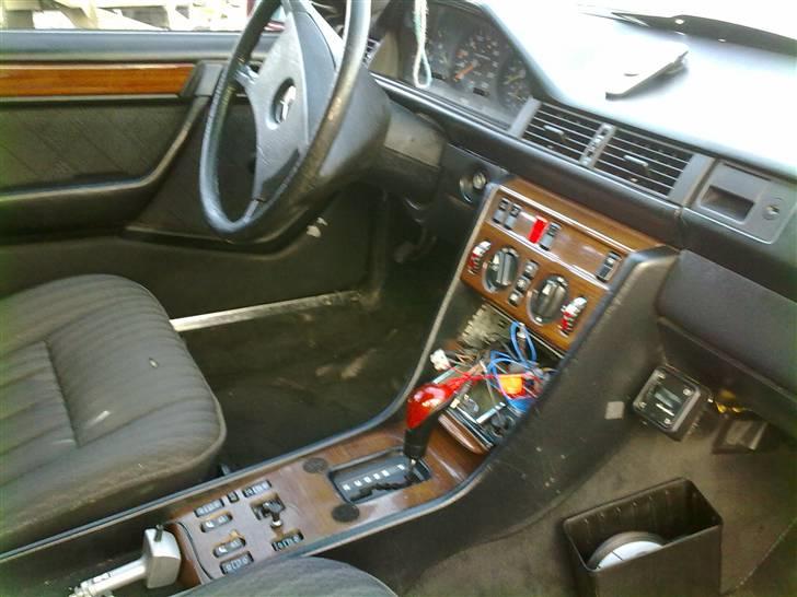 Mercedes Benz 3,0 total skadet  billede 11