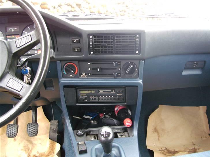 BMW E28 518i (SOLGT) billede 14